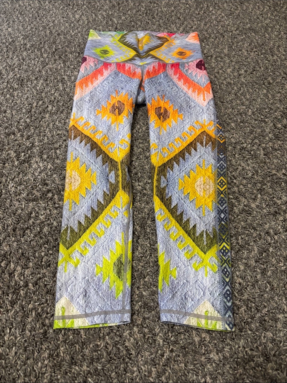 Niyama Sol cropped leggings Aztec print Hot Yoga Pilates Small soft casual gym